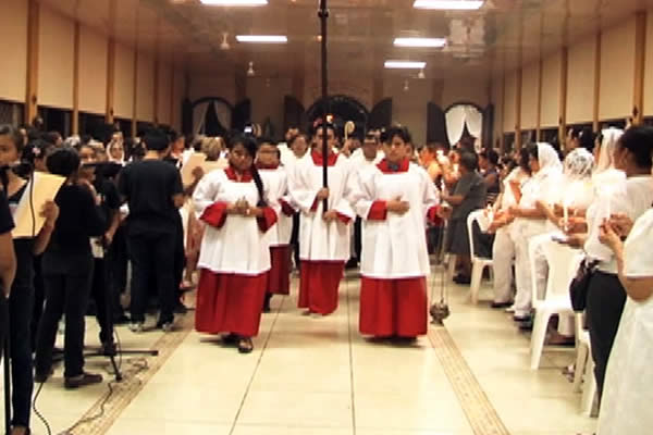 Católicos festejan a la Virgen de Candelaria