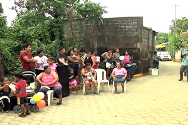 Familias del Barrio Medardo Andino cuentan con calles adoquinadas