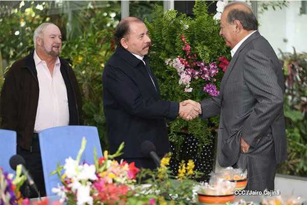 Presidente Daniel y empresarios nicaragüenses se reúnen con Carlos Slim