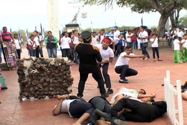 Estudiantes recrean la victoriosa batalla de San Jacinto