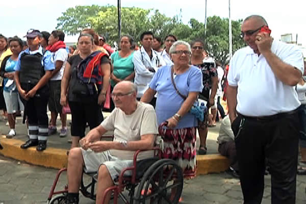 Personal y pacientes del Hospital Alemán Nicaragüense participan en simulacro