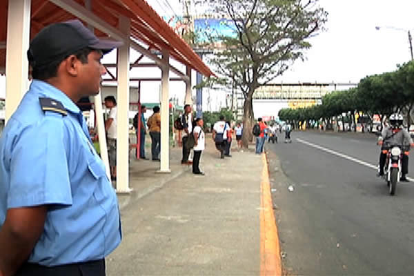 Policía Nacional garantiza seguridad en puntos vulnerables de la capital