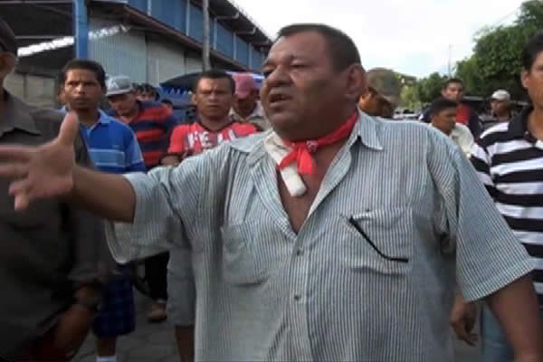 Ex trabajadores y autoridades sostienen reunión en Chichigalpa