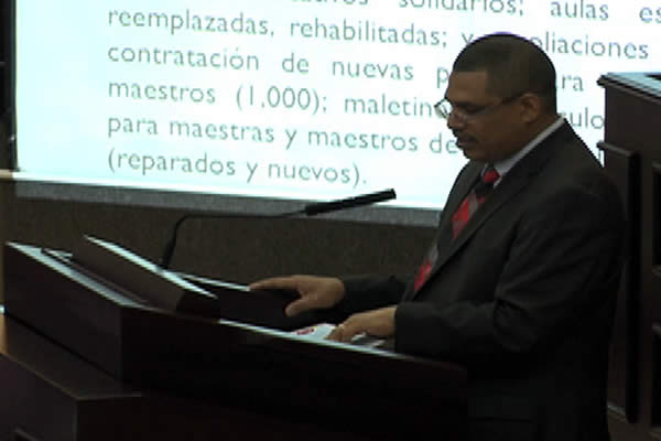 Ministro Hacienda presenta el Presupuesto General de la República 2016