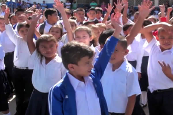 14,147 estudiantes de Boaco regresan con alegría a clases