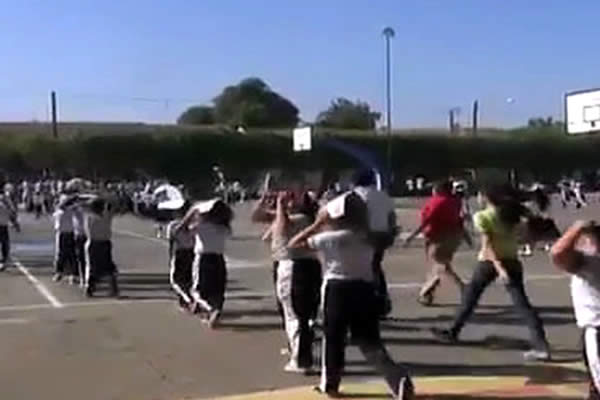 Estudiantes de León participan masivamente de simulacro nacional
