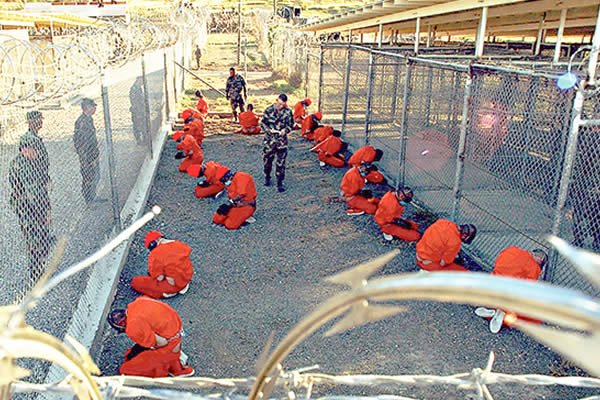 Pentágono presentará hoy plan para el cierre de Guantánamo