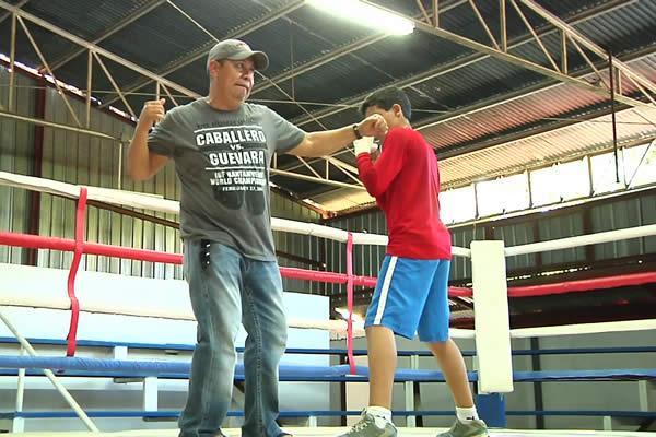 Marcos Caballero brinda Clínicas de Boxeo en Nicaragua