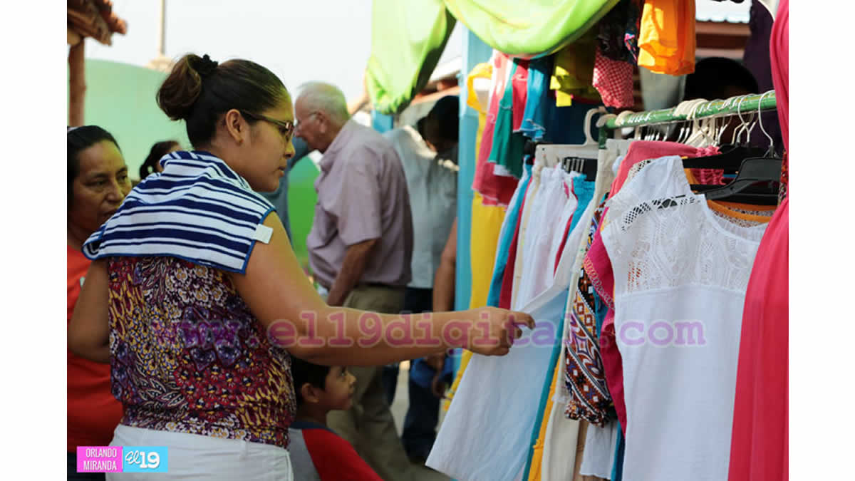 Artesanos amplían sus oportunidades en Feria de los Textiles e Hilados
