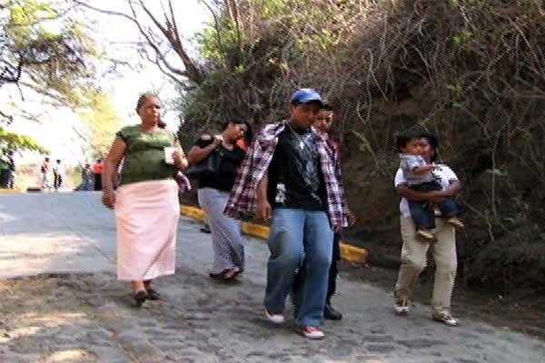 Inauguran mejores calles para salida de producción en Ticuantepe