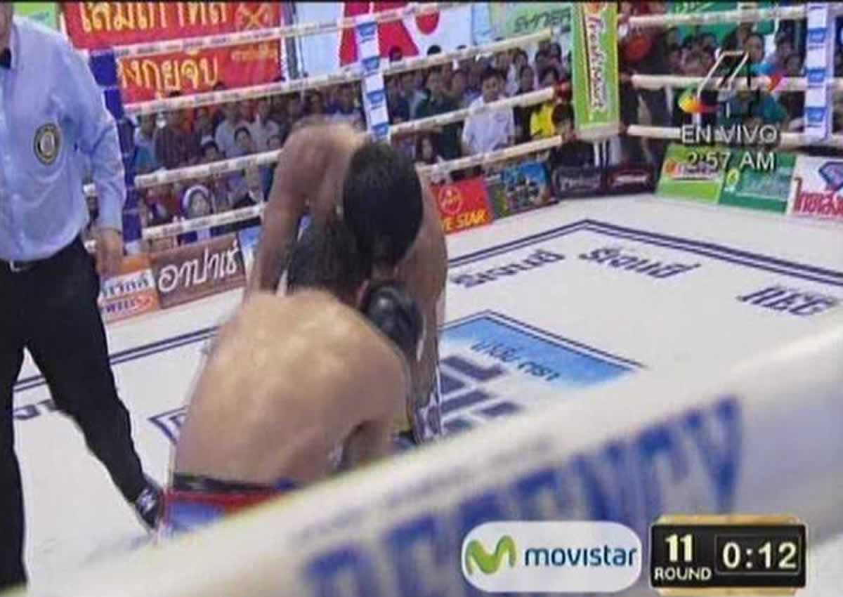 El Gallito Rojas perdió el cinturón mundial ante CP Freshmart y su boxeo sucio