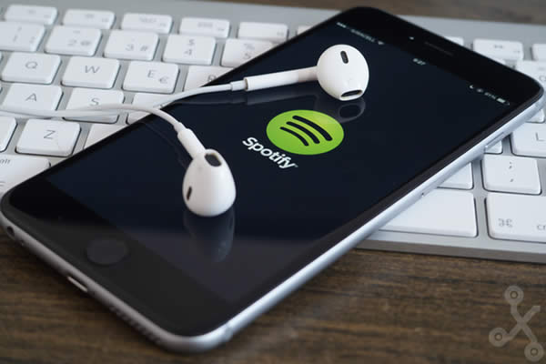 Spotify acusa a Apple de bloquear una actualización a su app