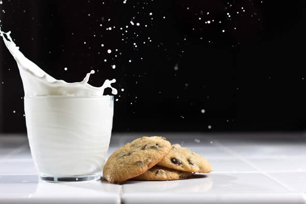 ¿Cómo que a la "leche sin lactosa" no le quitan la lactosa?