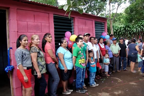 Más familias de “La Concepción” reciben llaves de sus Viviendas Dignas