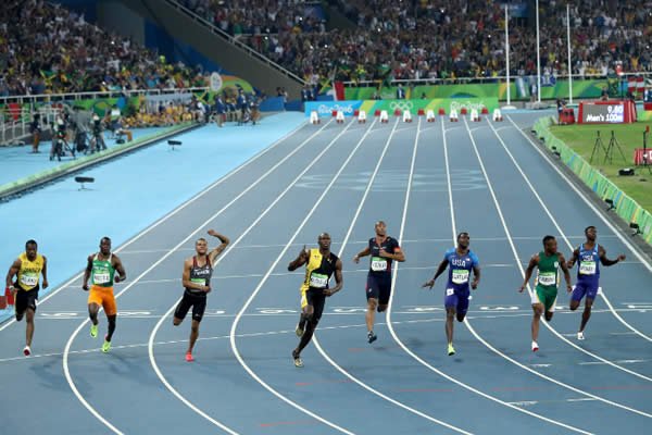 Usain Bolt volvió a ganar oro en 100 metros y se alista para ser inmortal