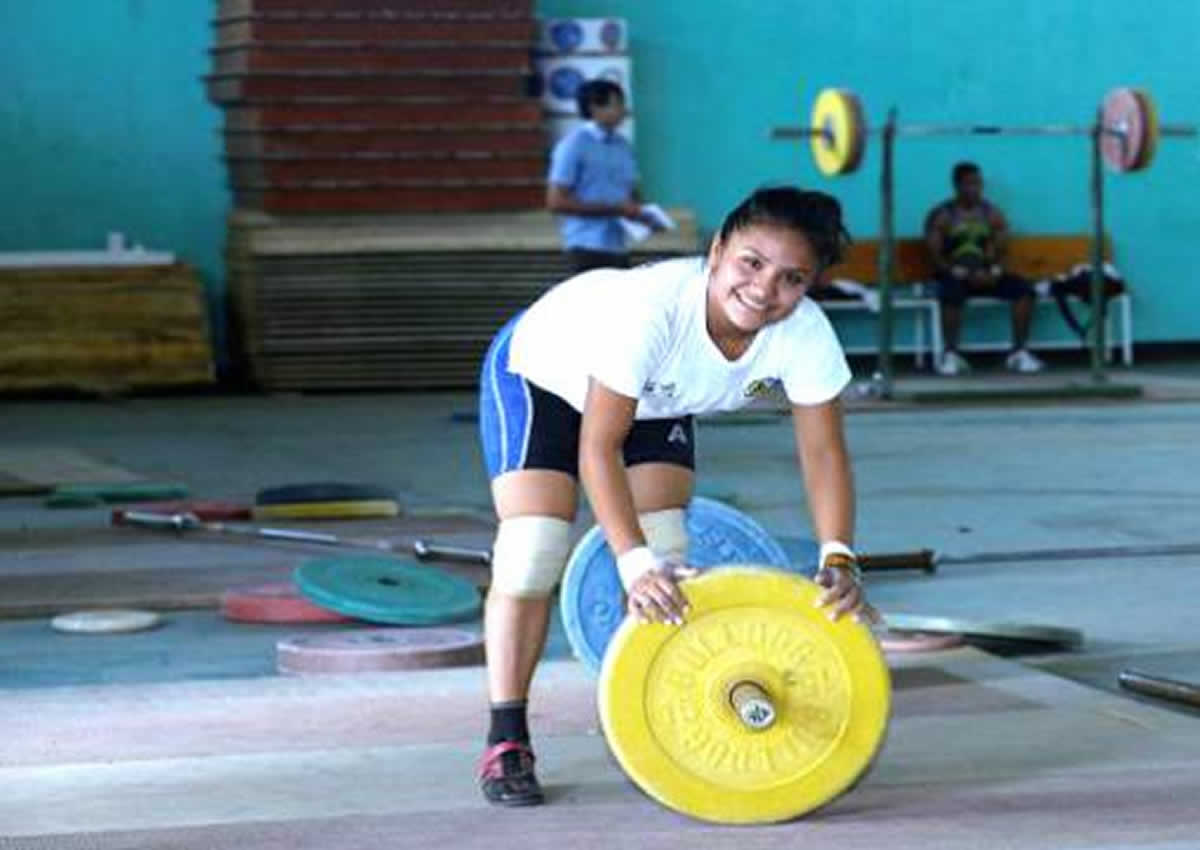 La atleta olímpica en Río 2016 Scarleth Mercado quiere ser enfermera