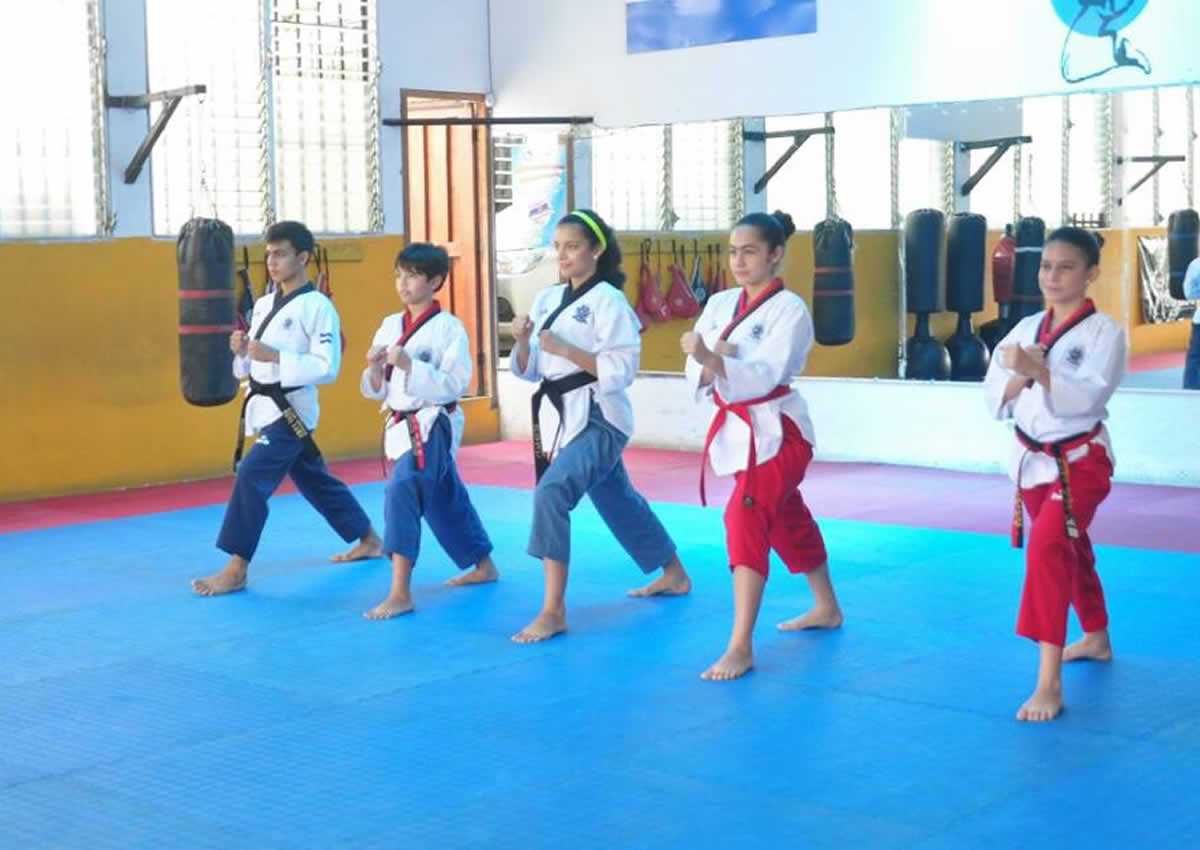 13 jóvenes de la Escuela Impacto Taekwondo viajarán a Perú para el mundial de Poomsae