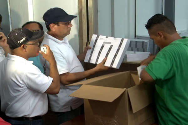 Trasladan las primeras Boletas Electorales al almacén central del CSE