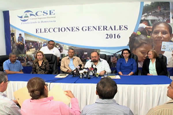 CSE entrega Padrón Electoral a partidos políticos