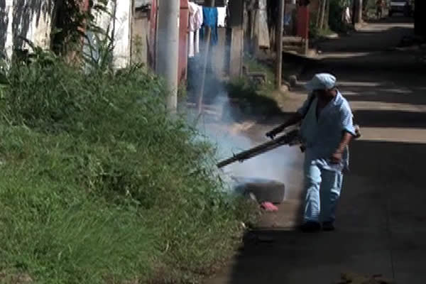 Continúa la Lucha Anti Epidémica en barrios del Distrito VI de Managua