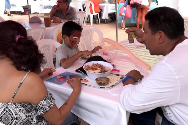 Nicaragüenses disfrutaron en la Feria del Mar