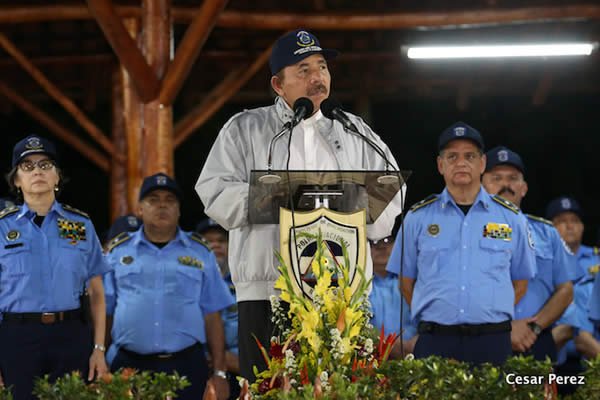 Presidente Daniel entrega nuevas unidades de transporte a la Policía Nacional para seguir fortaleciendo la Seguridad Ciudadana