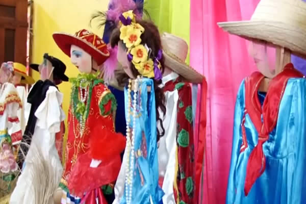 Masaya inaugura su emblemática y colorida “Casa de las Artesanías”