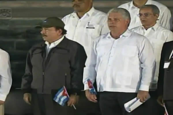 Presidente Daniel participa en homenaje al Comandante Fidel en Santiago de Cuba
