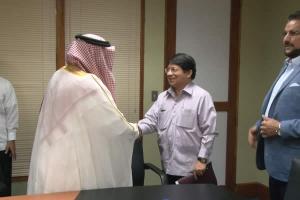Representante de Arabia Saudita presentó Copias de Estilo