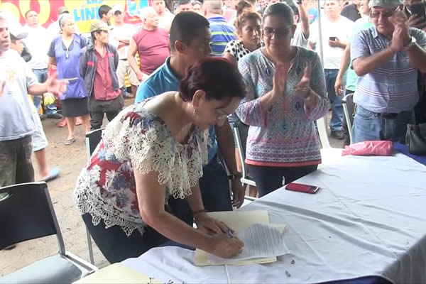 Comerciantes del Mercado Municipal de masaya firman acuerdos