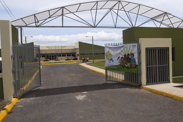 Presentan instalaciones del Centro de Desarrollo Tecnológico en ... - VIva Nicaragua Canal 13
