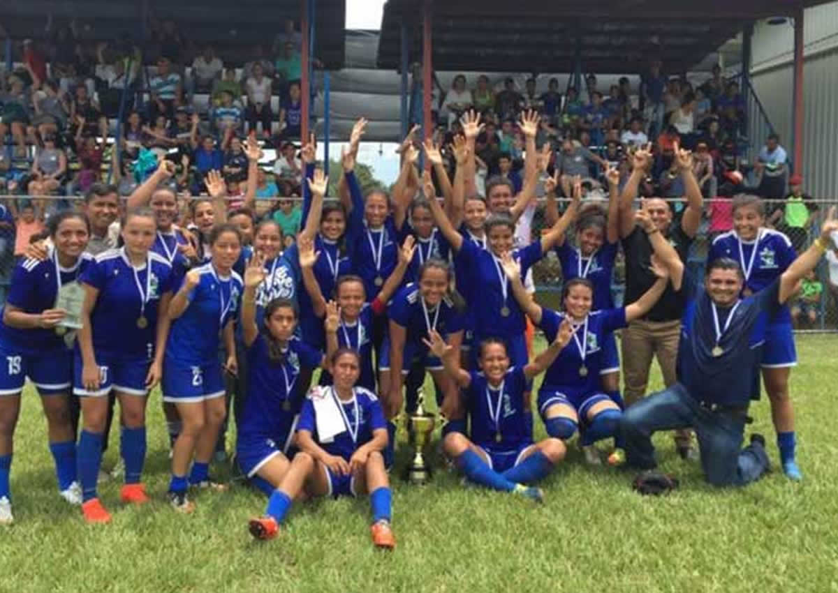 Las Águilas de León se coronan campeonas del torneo de Clausura Viva