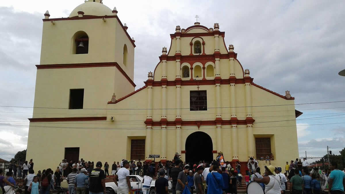 Leoneses se despiden de Anita, tradicionalista de Sutiaba con derroche de cultura - Viva Nicaragua Canal 13 Leoneses se despiden de Anita, tradicionalista de Sutiaba con derroche de cultura - Viva Nicaragua Canal 13