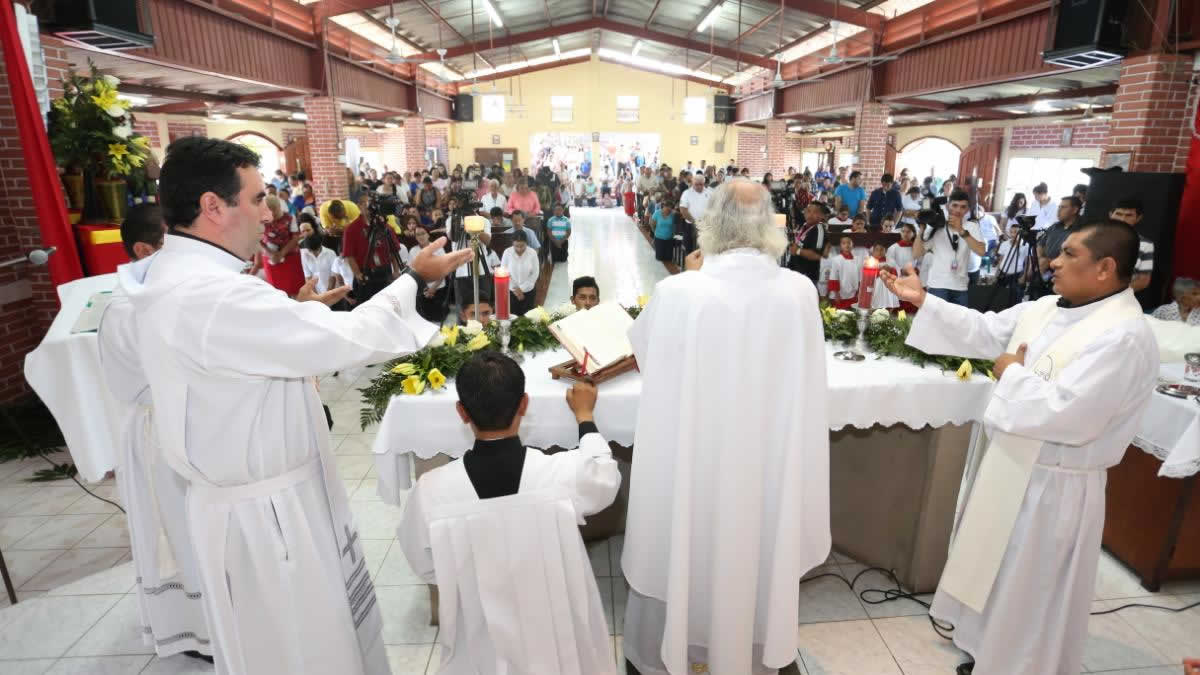 Cardenal Leopoldo Brenes ameniza eucaristía en honor a San José de Calasanz