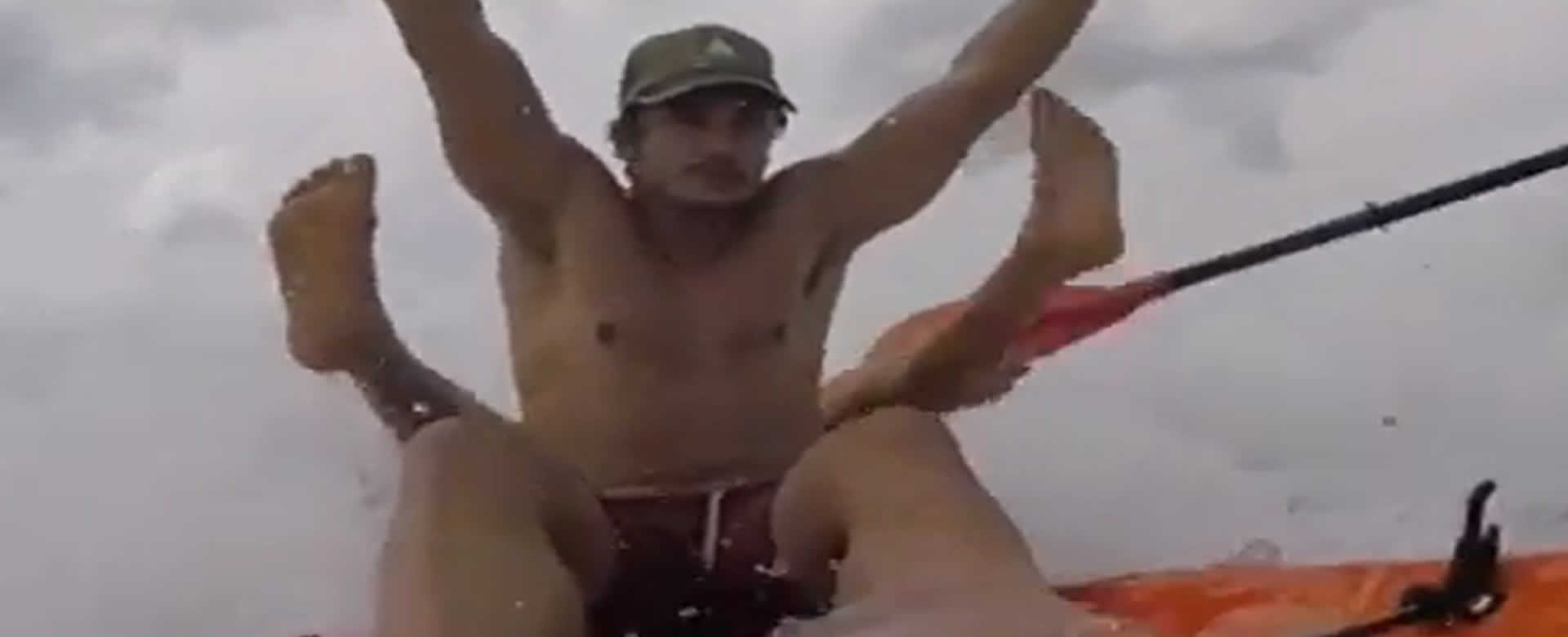 James Franco disfruta de una aventura extrema en playa Colorado, Tola