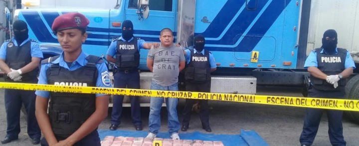 Policía Nacional incauta droga en cabezales con placa guatemalteca