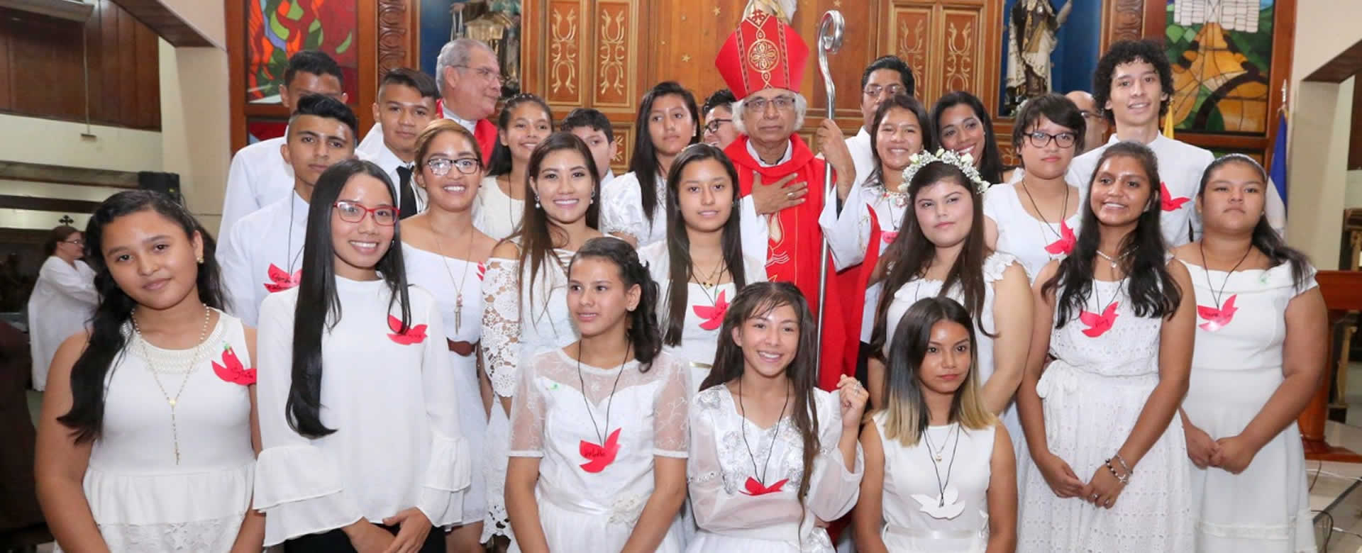 Cardenal Brenes oficia misa en la Parroquia Nuestra Señora del Carmen