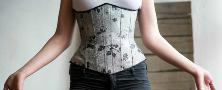 ¿El corset era una prenda que reprimía o aliviaba?