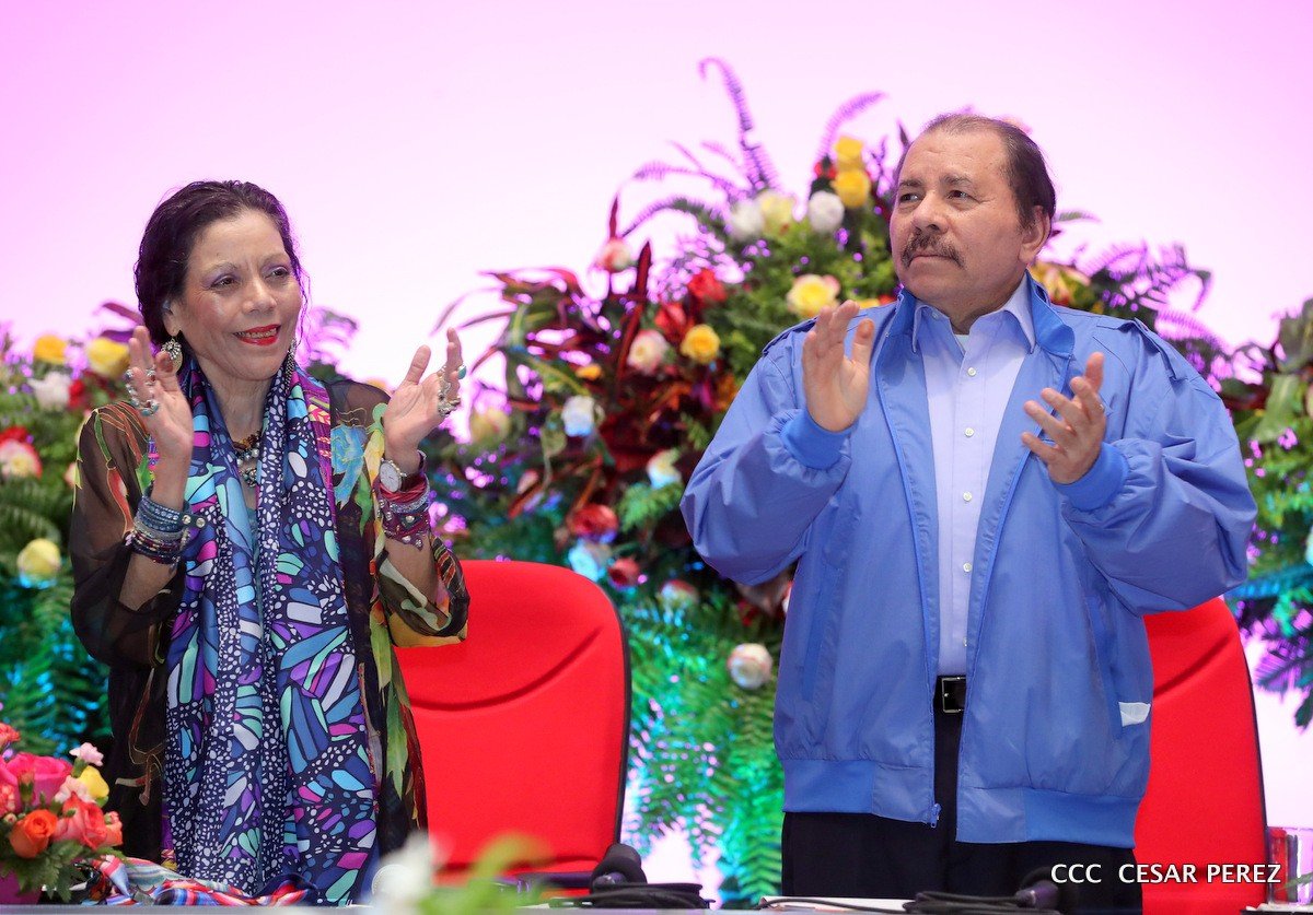 Daniel y Rosario saludan victoria del presidente electo Sebastián Piñera en Chile