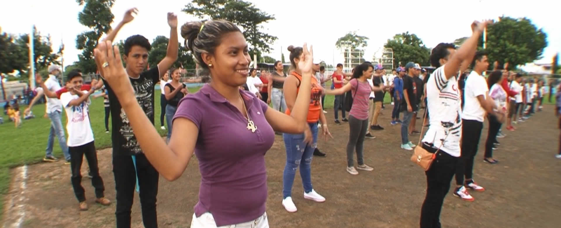 Estudiantes de secundarias practican Radio Taiso de cara a los juegos Centroamericanos