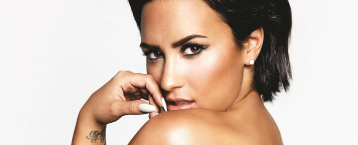 Demi Lovato estremece a sus seguidores con pronunciado escote
