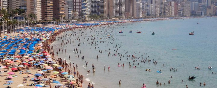 España supera sus récords en ingresos de turistas