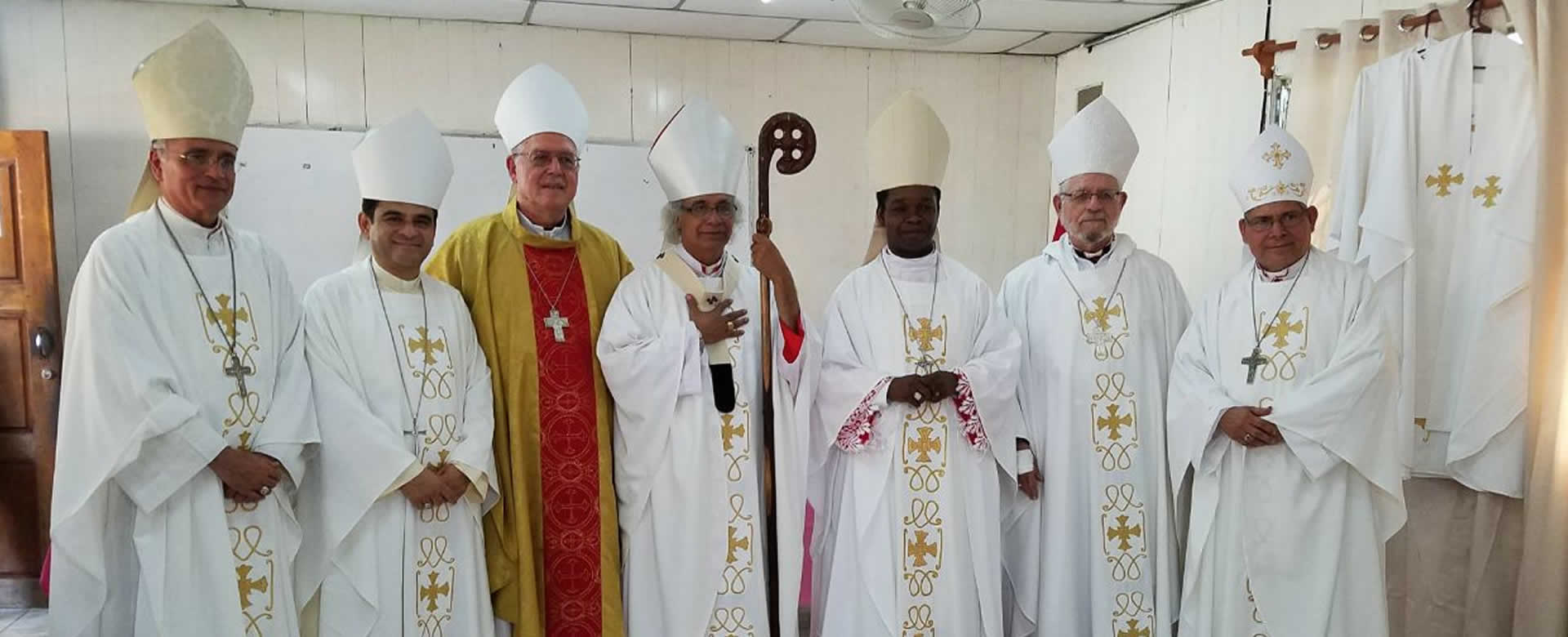 Obispos de la Conferencia Episcopal realizan Investidura a Primeros Obispos de la Diócesis de Siuna