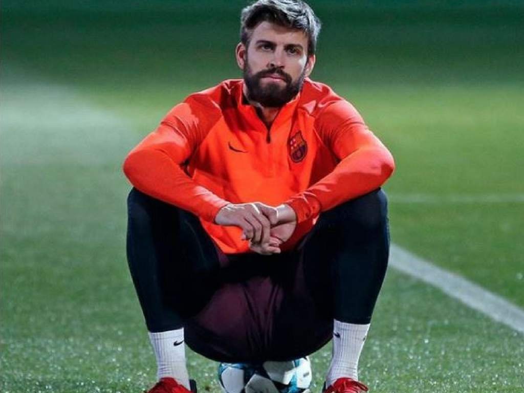 ¿Sabías que Piqué se entrena sin el equipo?