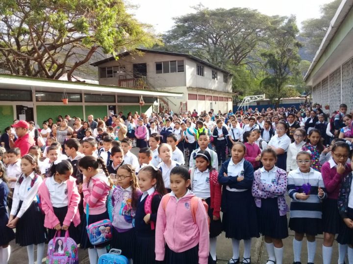 Colegios de Jinotega les dan la bienvenida a sus estudiantes