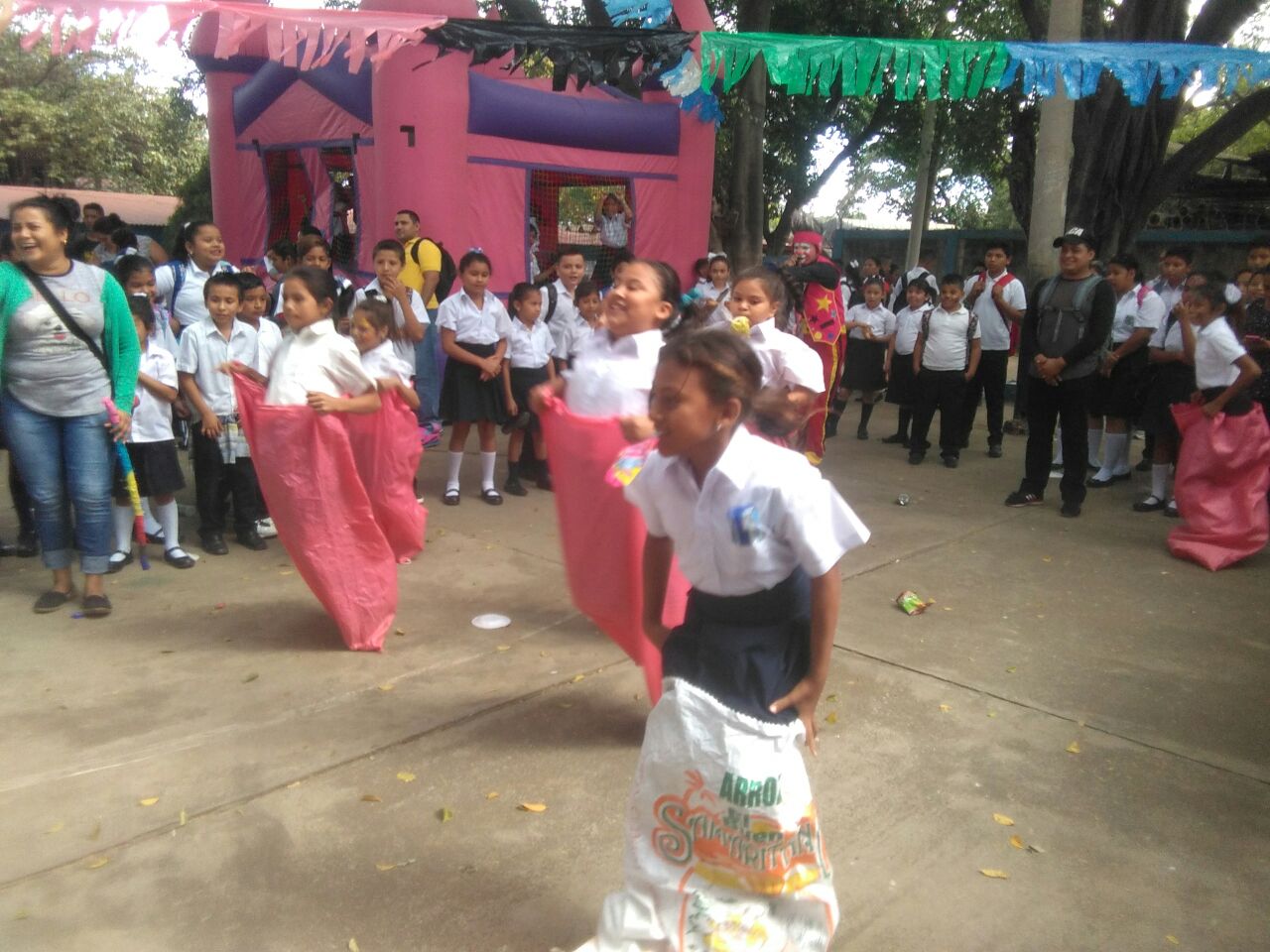 Promotoría Solidaria lleva Festival Infantil a las escuelas