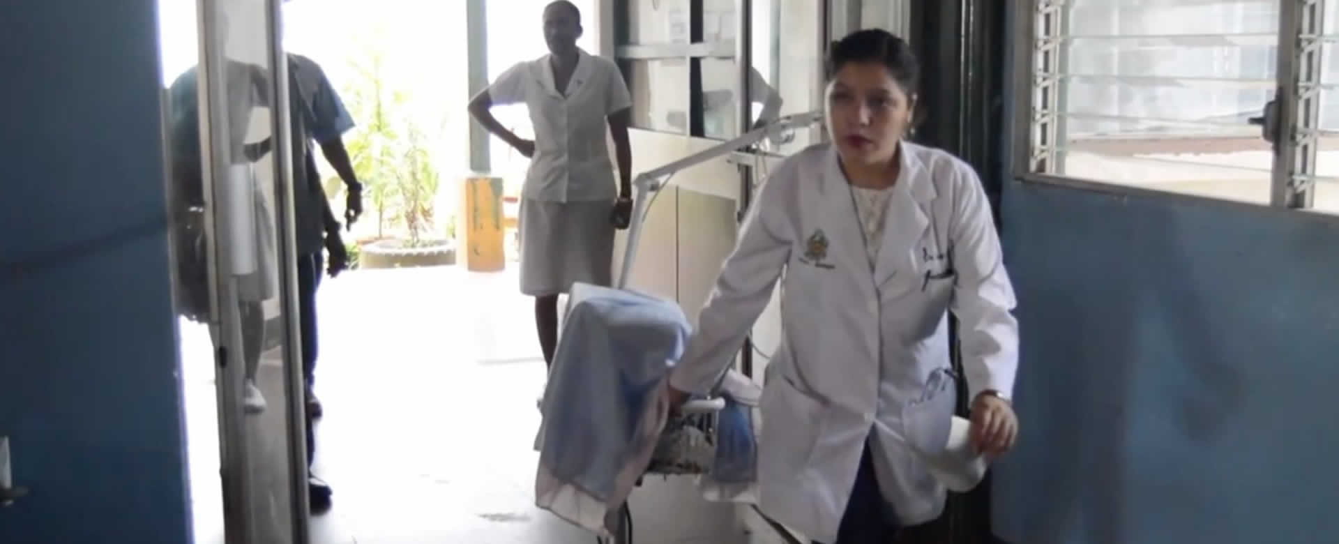 Bluefields recibe equipos médicos destinados al Hospital Regional "Ernesto Sequeira Blanco"