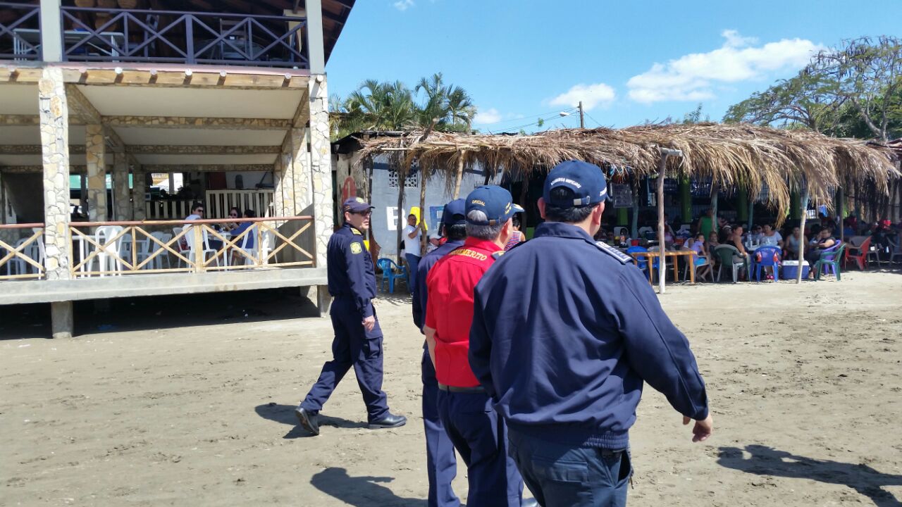 Cuerpo de Bomberos inspecciona establecimientos en playa Masachapa