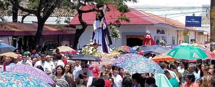 Realizan viacrucis en Santuario del Señor de Esquipulas