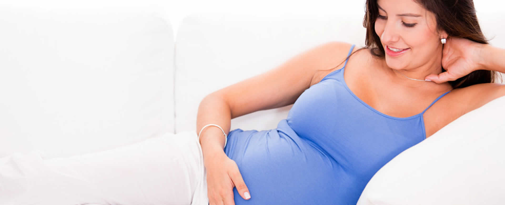 Ultrasonido muestra lo que hace realmente un bebé en el útero